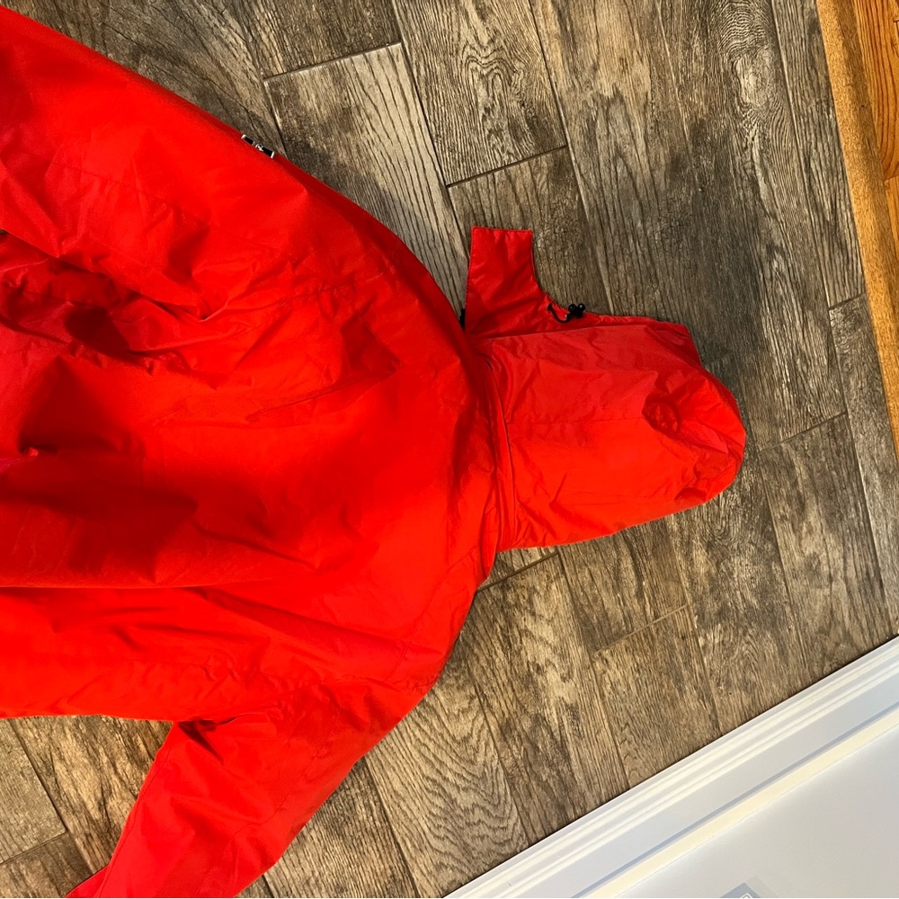 Pooluly winter jacket. - Picture 3 of 3